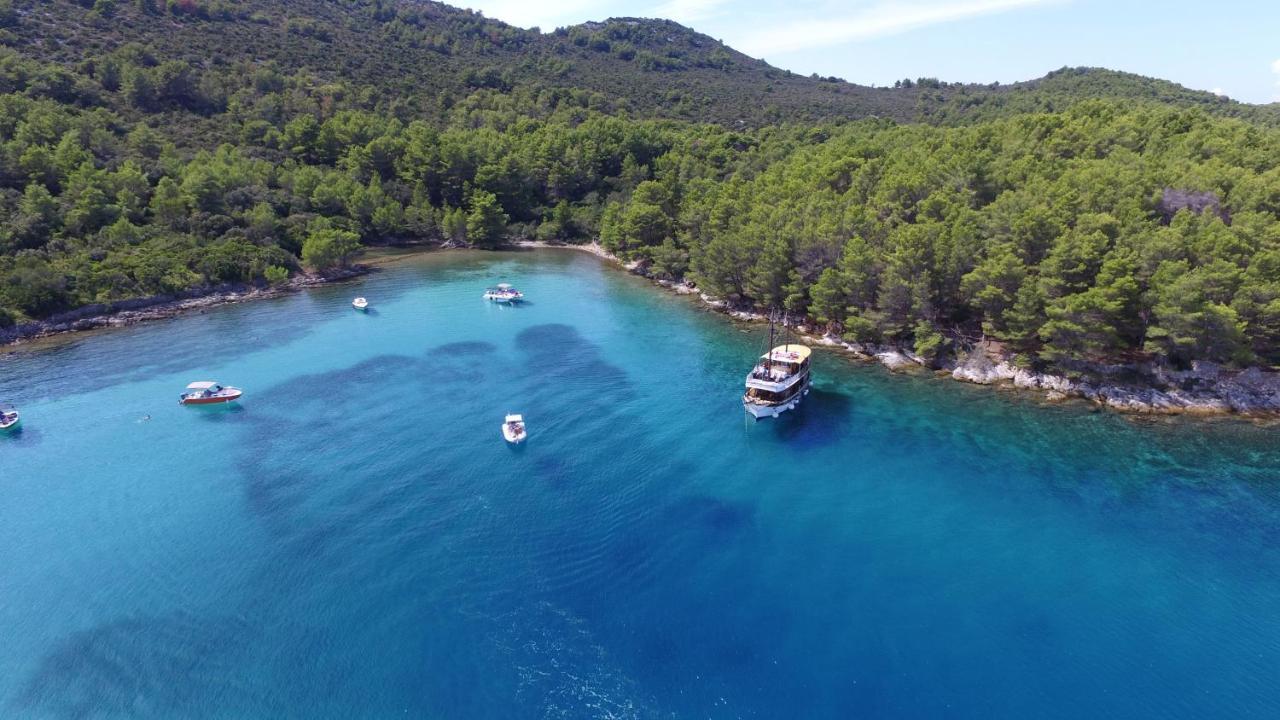 Rhythm Floating Hostel - Zadar Exterior foto